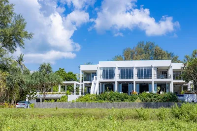 Black Pearl 8 Bedroom Beach Villa Private Pool Gym Free Car Free Water and Electricity Maid 10 Meters to the Beach – 사진 11