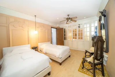 Black Pearl 8 Bedroom Beach Villa Private Pool Gym Free Car Free Water and Electricity Maid 10 Meters to the Beach – 사진 13